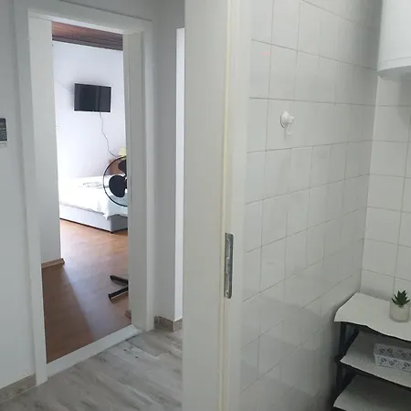 Domi Макарска