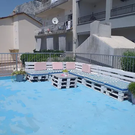 Apartment Domi *